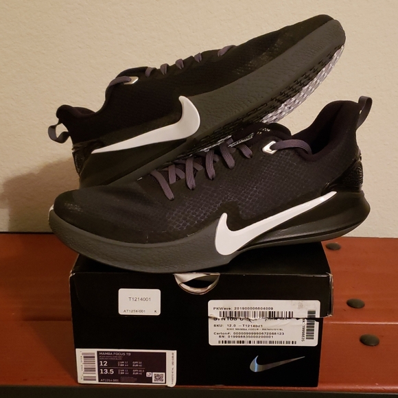 brand new kobe shoes